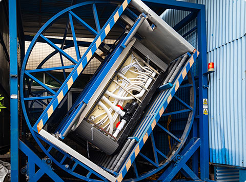 hot tubs made in self-owned factory is undergoing the test