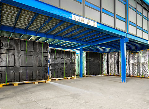 a line of well-packed hot tubs and swim spas that are ready to ship